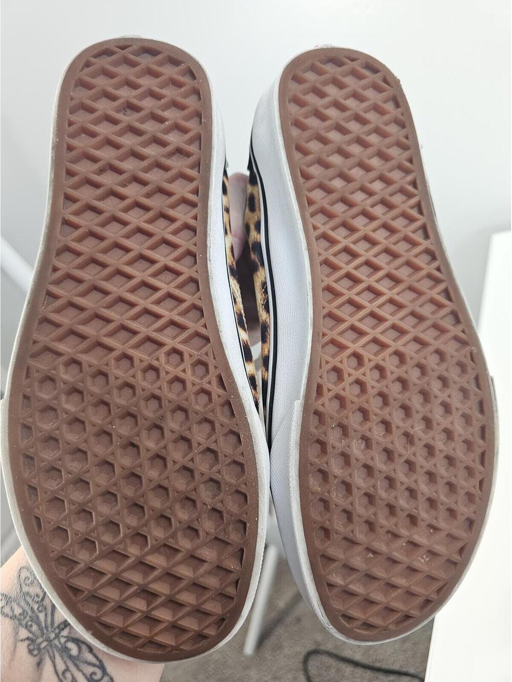 Vans Old Skool Leopard Print Black/White Skate Sneakers - Picture 12 of 14
